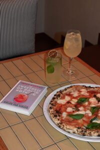 luma-pagkrati-pizza-cocktail-stin-athina